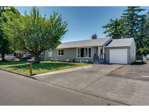 127 Se James Street Camas WA 98607