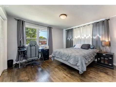 127 Se James Street Camas WA 98607