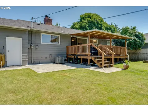 127 Se James Street Camas WA 98607