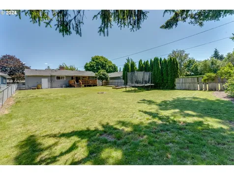 127 Se James Street Camas WA 98607