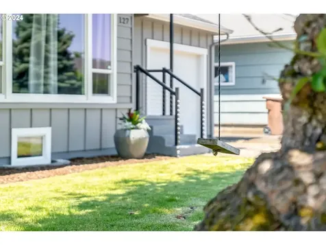 127 Se James Street Camas WA 98607