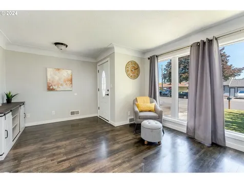127 Se James Street Camas WA 98607