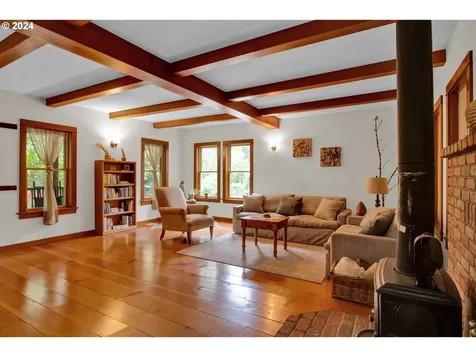 23296 Bird Haven Lane Cheshire OR 97419