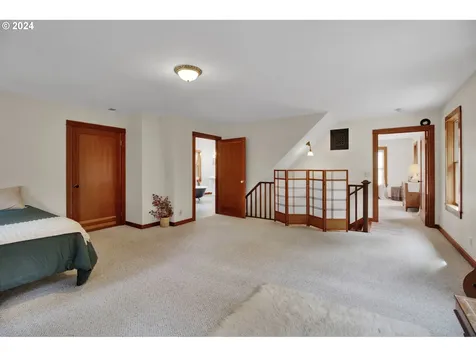 23296 Bird Haven Lane Cheshire OR 97419