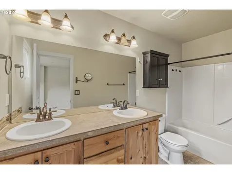 117 N 43rd Place Ridgefield WA 98642