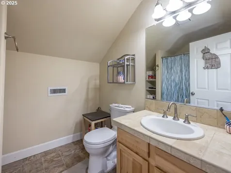 9407 NW 22nd Court Vancouver WA 98665