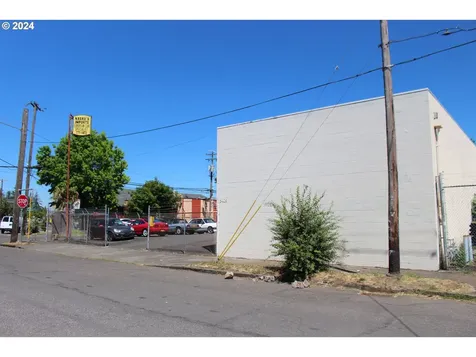 5409 SE Francis Street Portland OR 97206