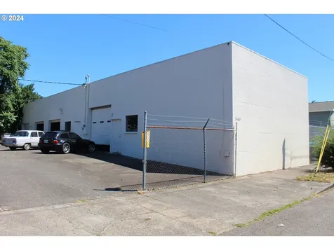 5409 SE Francis Street Portland OR 97206