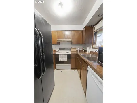 613 Crestview Drive Reedsport OR 97467