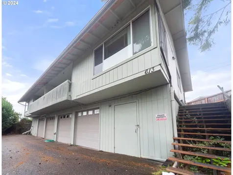 613 Crestview Drive Reedsport OR 97467
