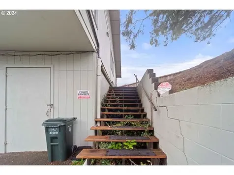 613 Crestview Drive Reedsport OR 97467