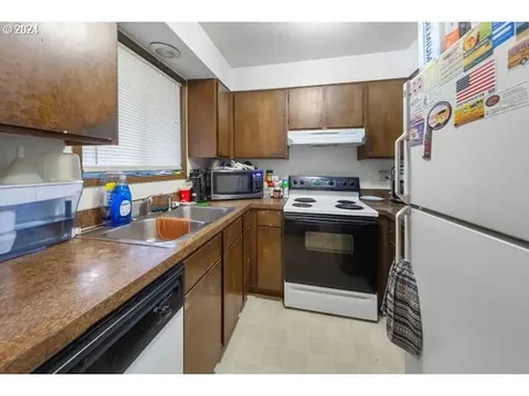 613 Crestview Drive Reedsport OR 97467