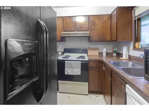 613 Crestview Drive Reedsport OR 97467