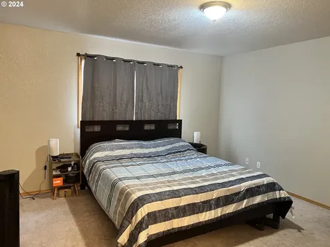 952 W Ridgeway Avenue Hermiston OR 97838