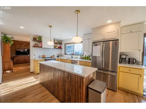 2395 Wall Street North Bend OR 97459