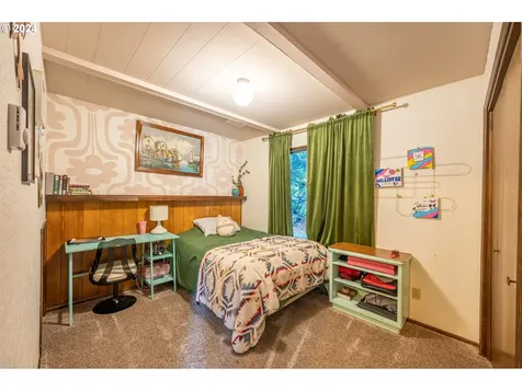 2395 Wall Street North Bend OR 97459