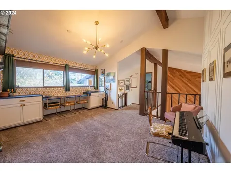 2395 Wall Street North Bend OR 97459