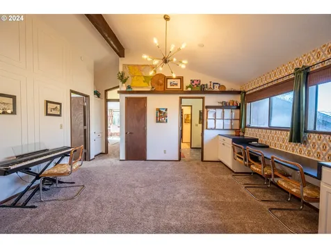 2395 Wall Street North Bend OR 97459