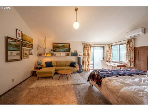 2395 Wall Street North Bend OR 97459