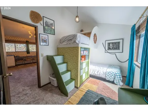 2395 Wall Street North Bend OR 97459