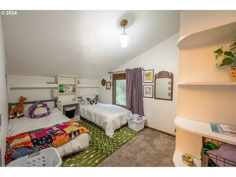 2395 Wall Street North Bend OR 97459