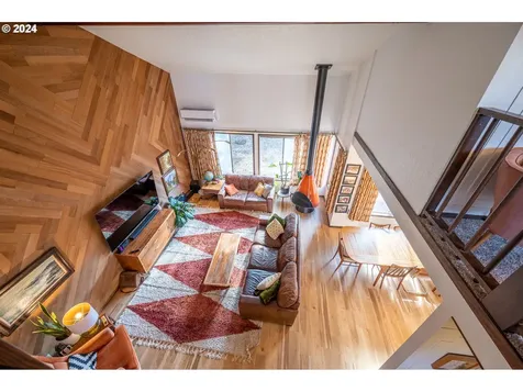 2395 Wall Street North Bend OR 97459