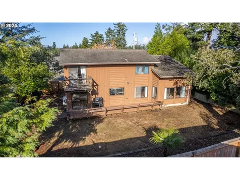 2395 Wall Street North Bend OR 97459