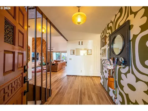 2395 Wall Street North Bend OR 97459