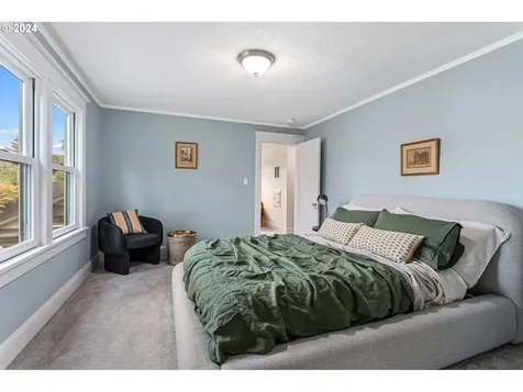 3430 Ne Couch Street Portland OR 97232
