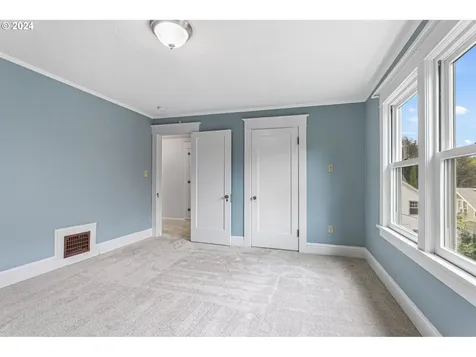 3430 Ne Couch Street Portland OR 97232