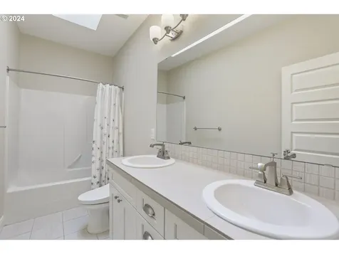 12515 NE 50th Avenue Vancouver WA 98686