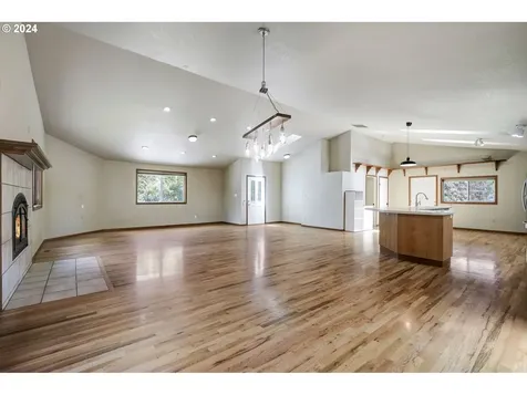 4010 Ne 143rd Avenue Vancouver WA 98682
