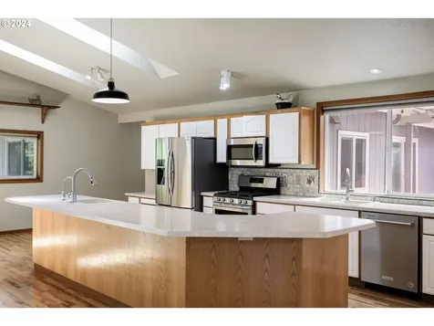 4010 Ne 143rd Avenue Vancouver WA 98682