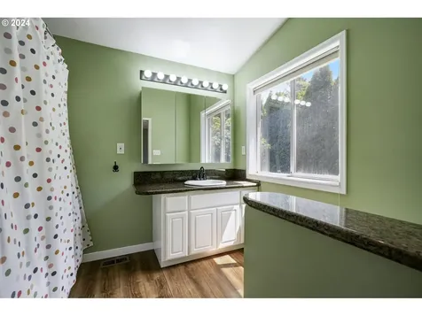4010 Ne 143rd Avenue Vancouver WA 98682