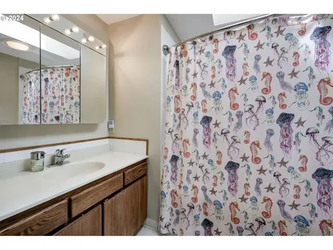 4010 Ne 143rd Avenue Vancouver WA 98682