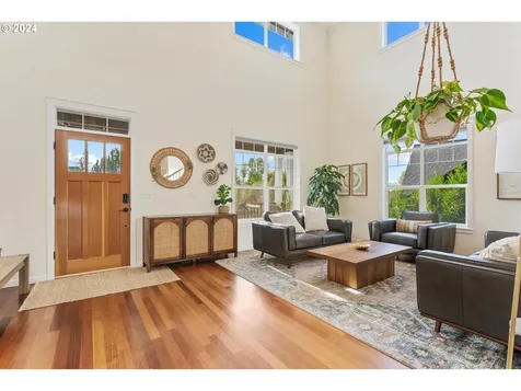 3769 NW 19th Circle Camas WA 98607