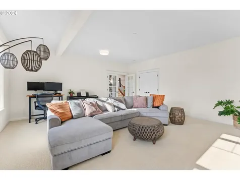 3769 NW 19th Circle Camas WA 98607
