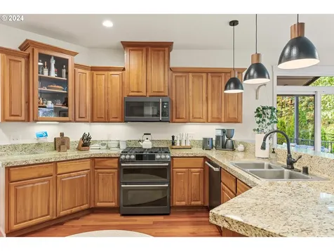 3769 NW 19th Circle Camas WA 98607