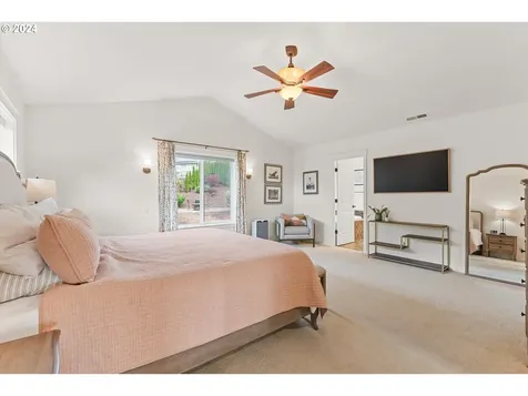 3769 NW 19th Circle Camas WA 98607