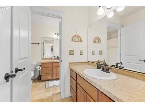 3769 NW 19th Circle Camas WA 98607