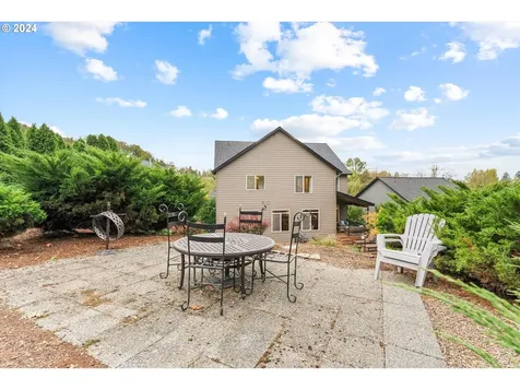 3769 NW 19th Circle Camas WA 98607