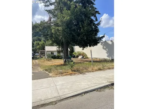 10620 SE Division Street Portland OR 97266