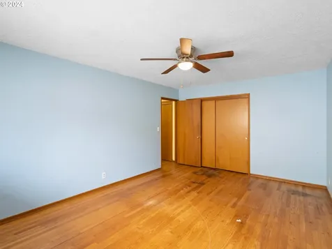7131 Sw 12th Avenue Portland OR 97219