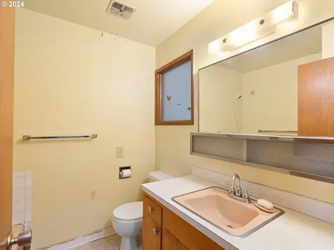 7131 Sw 12th Avenue Portland OR 97219