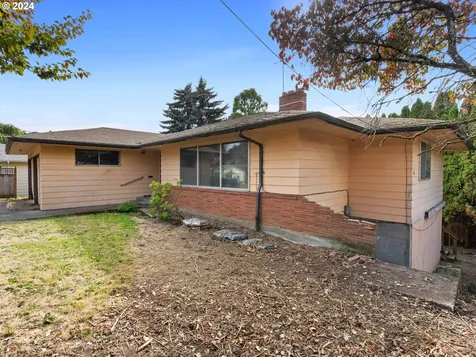 7131 Sw 12th Avenue Portland OR 97219