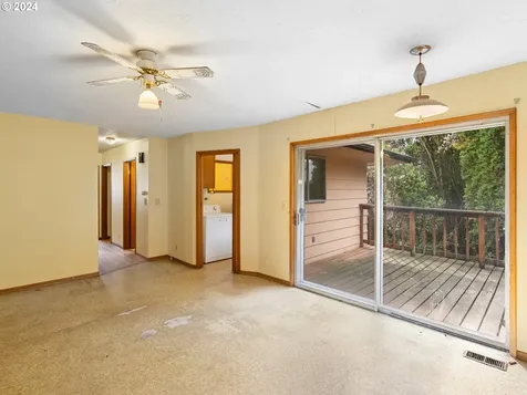 7131 Sw 12th Avenue Portland OR 97219