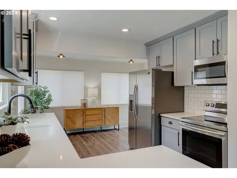 3711 Ne 66th Avenue Portland OR 97213