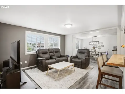 1922 W 27th Street Vancouver WA 98660