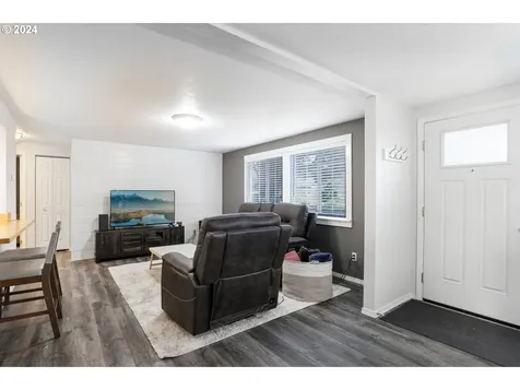 1922 W 27th Street Vancouver WA 98660