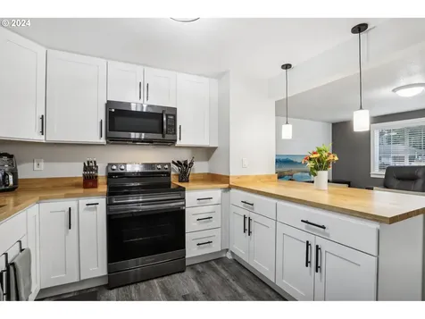 1922 W 27th Street Vancouver WA 98660